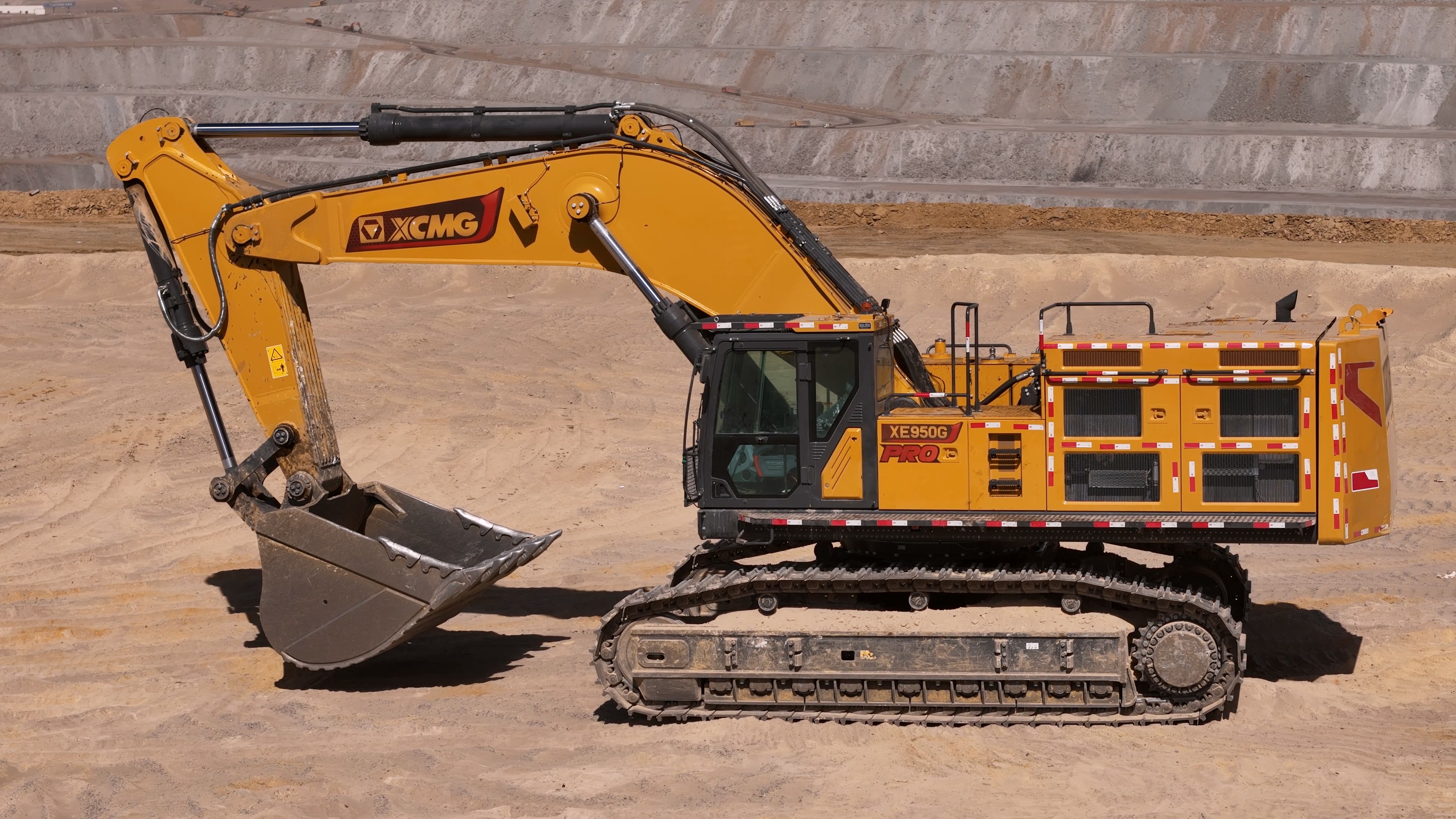 “油”我掌控， “省」剡为王！J9集团XE950G Pro矿用挖掘机瓢荼甬选
