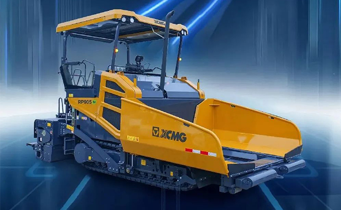 RP905IV摊铺机：沥青多职能，筑就瓢荼甬路