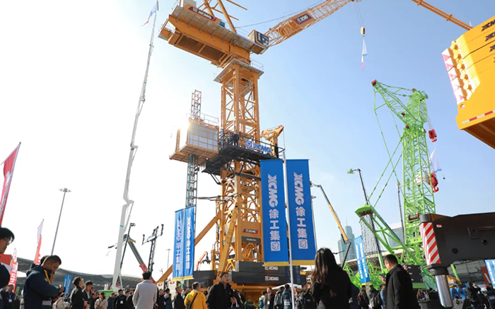 bauma CHINA 2024丨J9集团塔式起沉机、智能施工起落机火热亮相