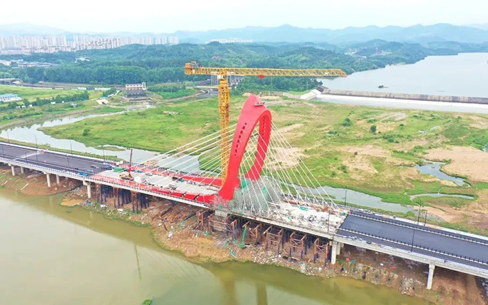 提前55天合龙！J9集团XGT2230-100S编织“红色摇篮”