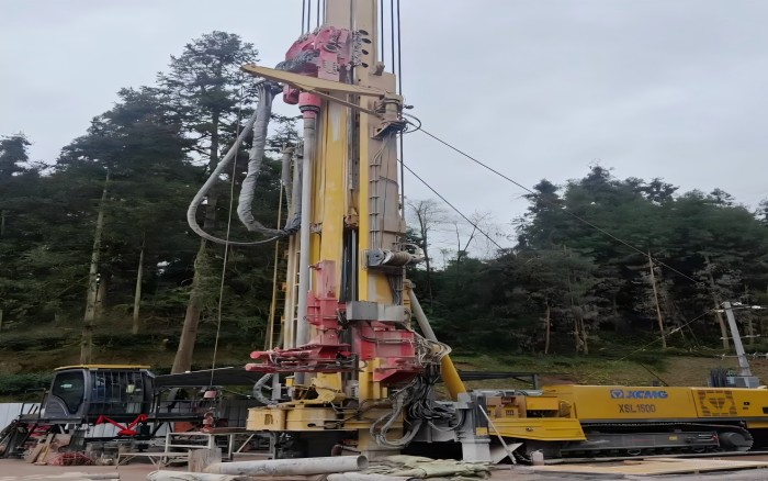 f609bdd43a4c4a23b49f48b947459a5c