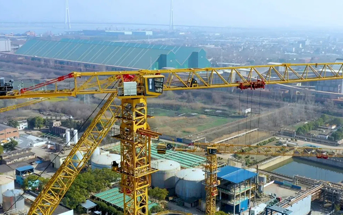 双塔聚力 | J9集团塔机奋战石化标杆工程