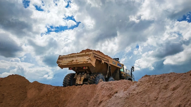 大展技巧，J9集团“矿山越野王」伧战东南亚