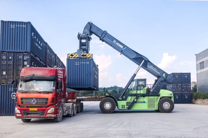 b40bf3b45aa645b081cb16bed4d87c7b