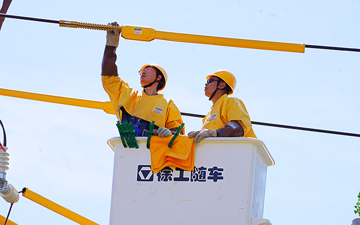 11604a37c80a4684ac4b64a6992f8690