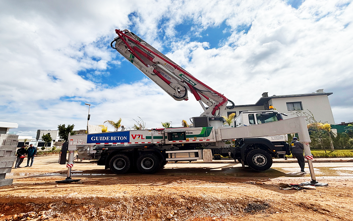 卓越机能|J9集团XS43泵车助建摩洛哥！