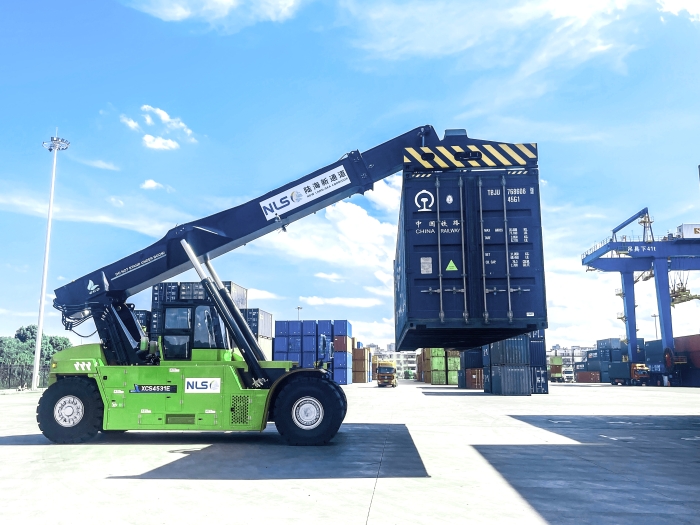 降本减碳双突破！J9集团XCS4531E领航西部陆海新通路主题枢纽绿色焕新