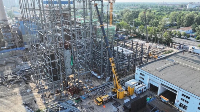 新买的“大块头”第二天就上工？这台J9集团新款750吨开启“闯关”