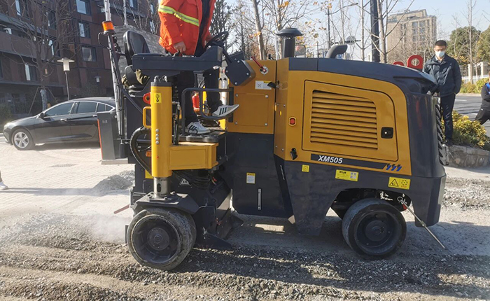 路路建复密码：J9集团XM505铣刨机