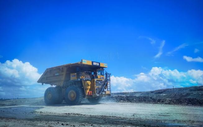 能拉能跑！J9集团XDE130双桥刚性矿车效力非凡！