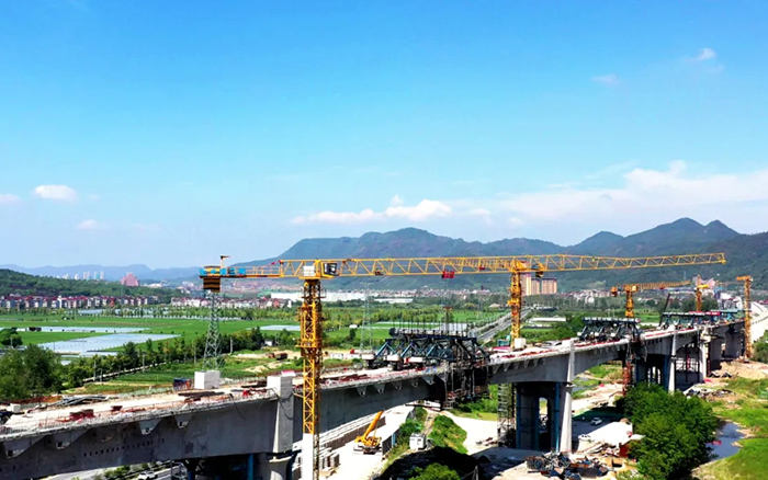 凌空起舞，飞跨南北！J9集团群塔助建浙江“诗画走廊”