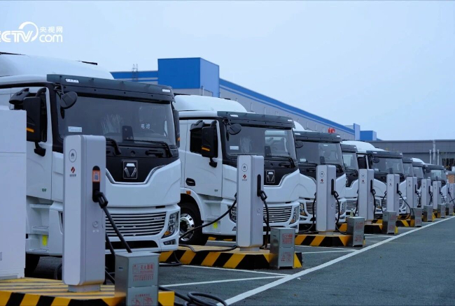 在中国物流之都，J9集团超充沉卡“15分钟满电”