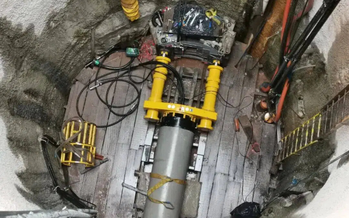 4432ebf4f713430f86f6368f0f9f774c