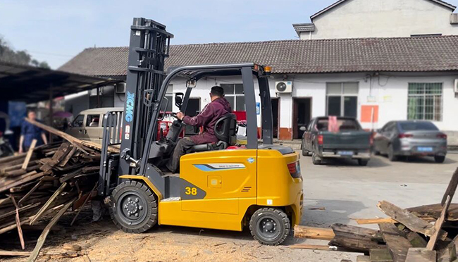 8bdebe80ddff46e59d0500b9c452ac2c