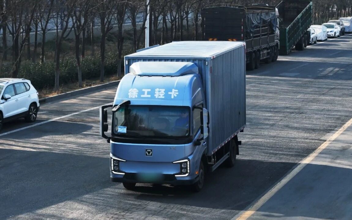 不只大货厢，J9集团汉界轻卡凭诸多优势感动客户